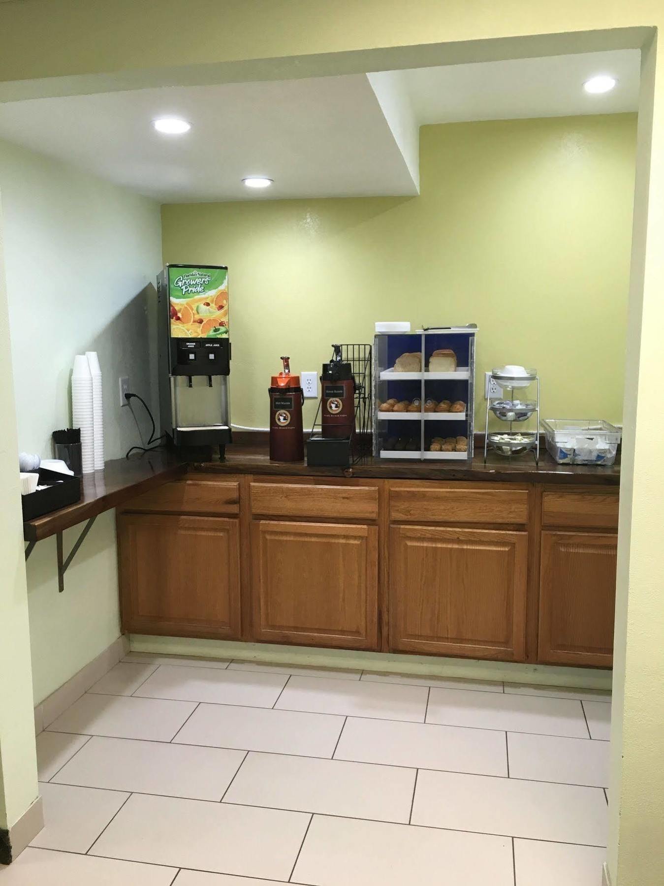 Econo Lodge Inn & Suites Williams - Grand Canyon Area Ngoại thất bức ảnh