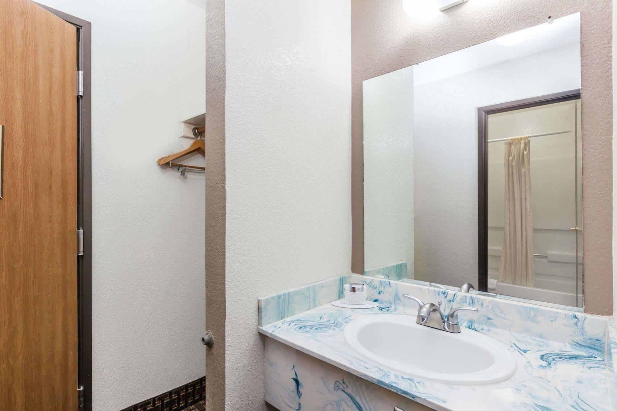 Econo Lodge Inn & Suites Williams - Grand Canyon Area Ngoại thất bức ảnh